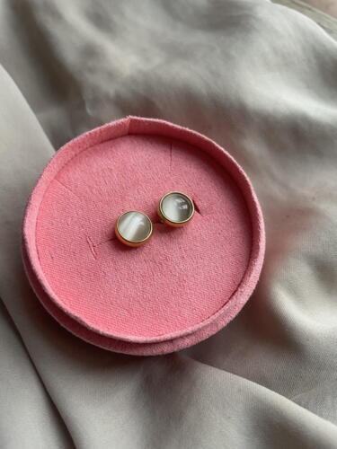 Moon Earring - Beige