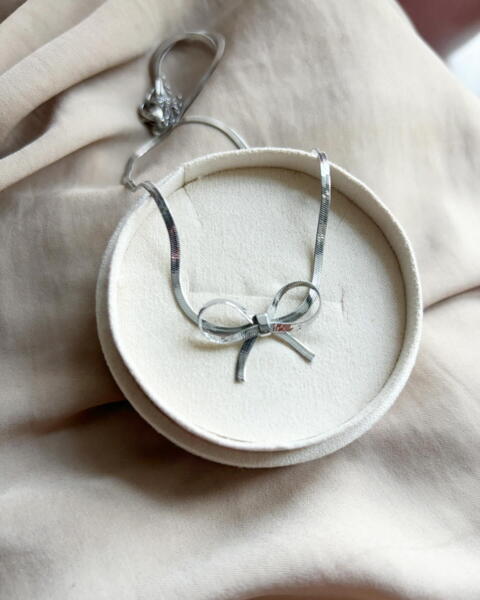 Kleo Bow Necklace 2mm