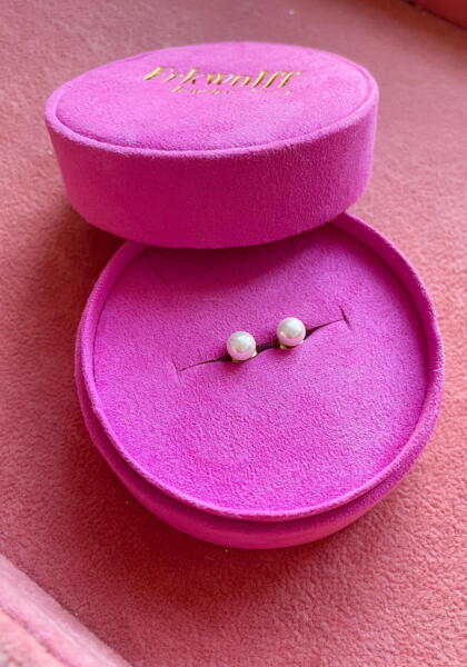 Pretty Pearl Earring