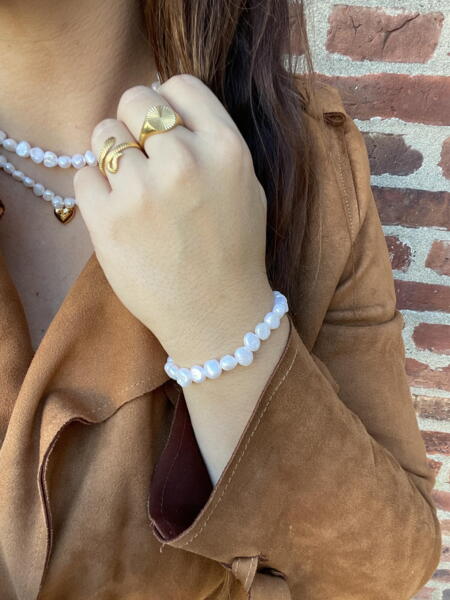Big Pearl Bracelet