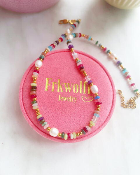 Color Pearl Necklace