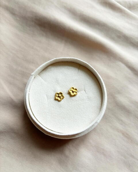 Flower Stud